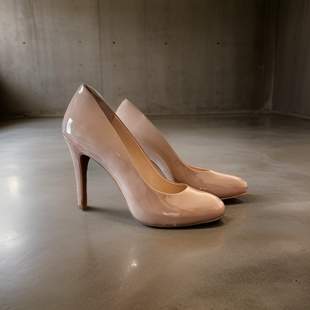 NWT Jessica Simpson nude heels